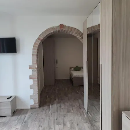 Ca Rossa Konukevi 3*