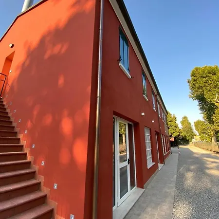 Ca Rossa 3* Bondeno